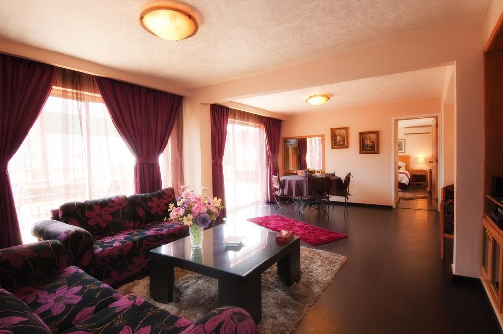 Rawche Universal Apartments Beirut Habitación foto